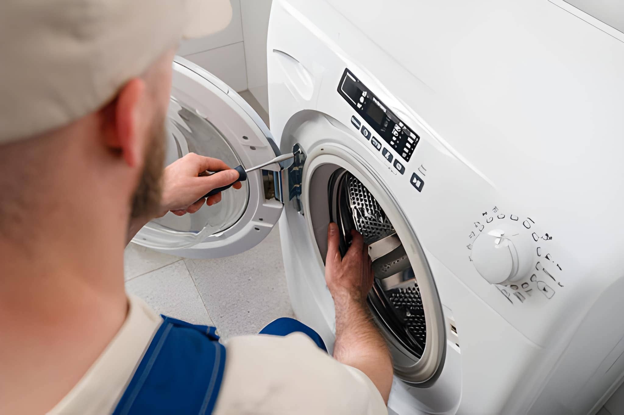 mi lavadora no centrifuga pero si tira el agua